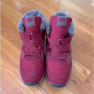 Red suede snow shoes